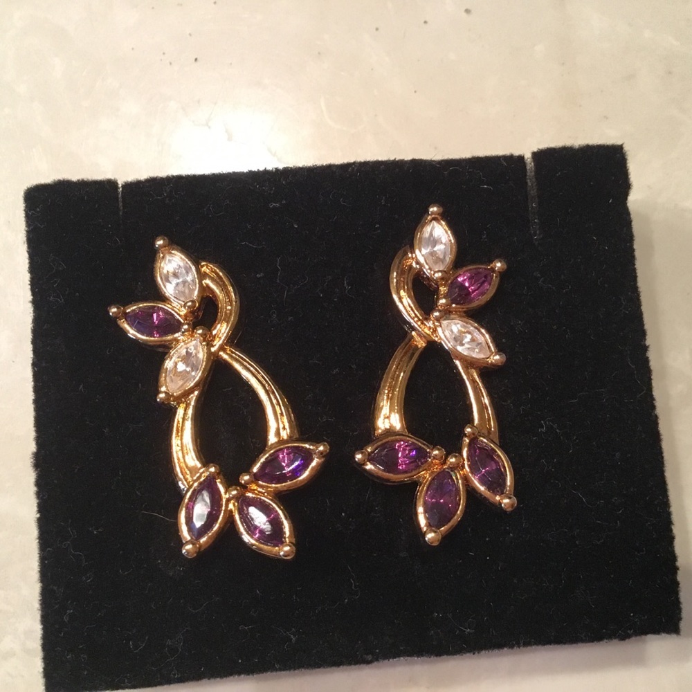 VINTAGE AVON EARRINGS MARQUIS STONES
